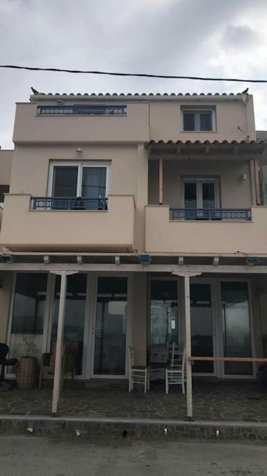 Almiriki Apartment เอลาฟอนนิซอส ภายนอก รูปภาพ